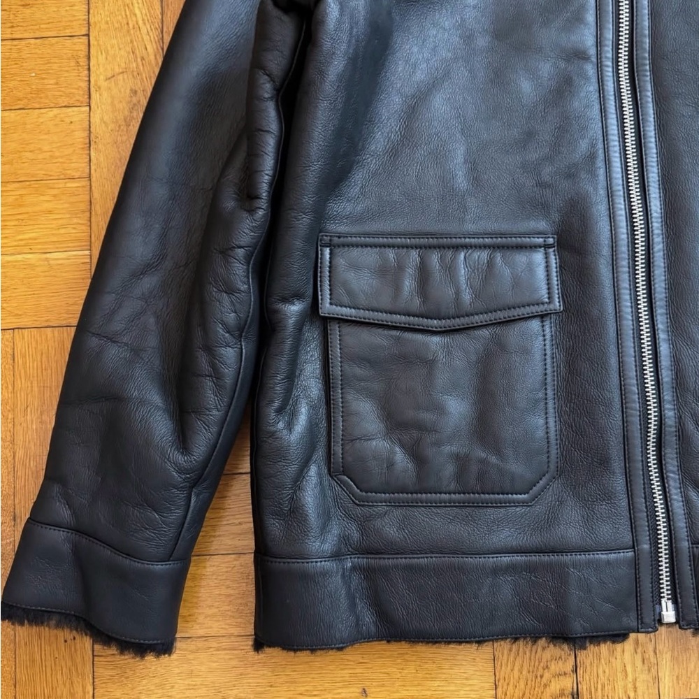 ANINE BING
Henry shearling jacket - Picture 12 of 12